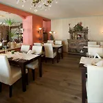 亚特兰大酒店 酒店 4*