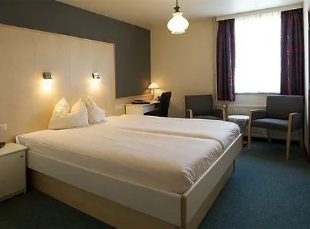 Atlanta 4*